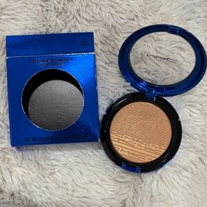 MAC COSMETICS SHAFT OF GOLD EDS